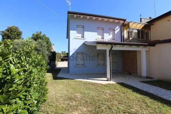 casa indipendente in vendita a Venezia in zona Trivignano