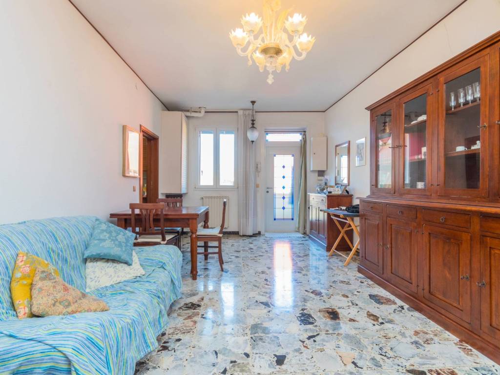 appartamento in vendita a Venezia in zona Lido di Venezia