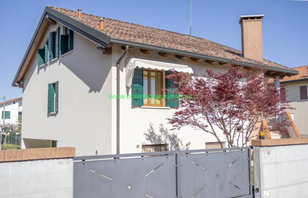 casa indipendente in vendita a Venezia in zona Trivignano