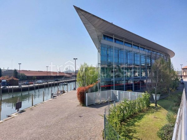 ufficio in vendita a Venezia in zona Mestre