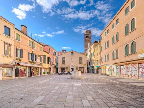 negozio in vendita a Venezia in zona Sestiere Santa Croce