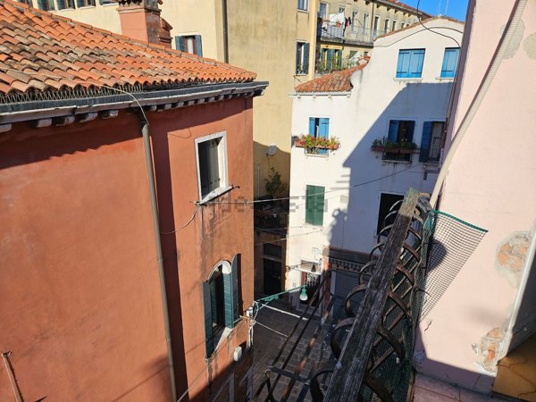 appartamento in vendita a Venezia in zona Sestiere Castello