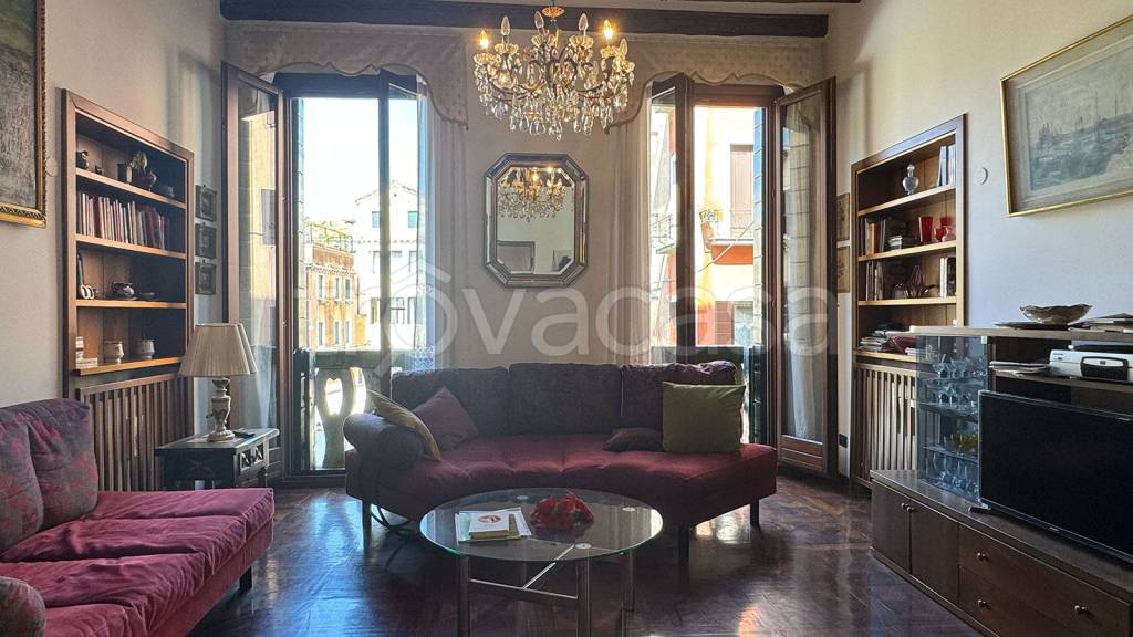 appartamento in vendita a Venezia in zona Sestiere San Polo