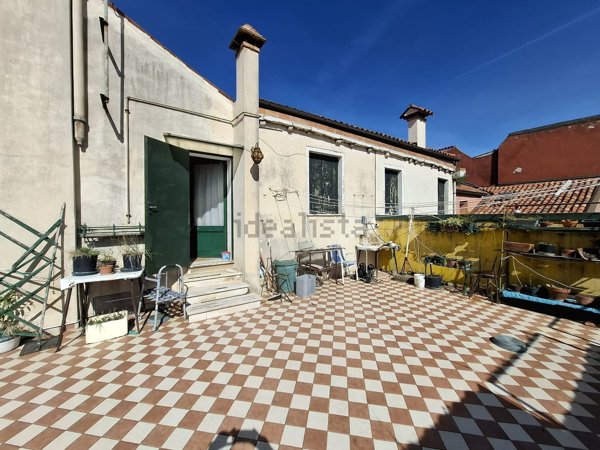 appartamento in vendita a Venezia in zona Murano
