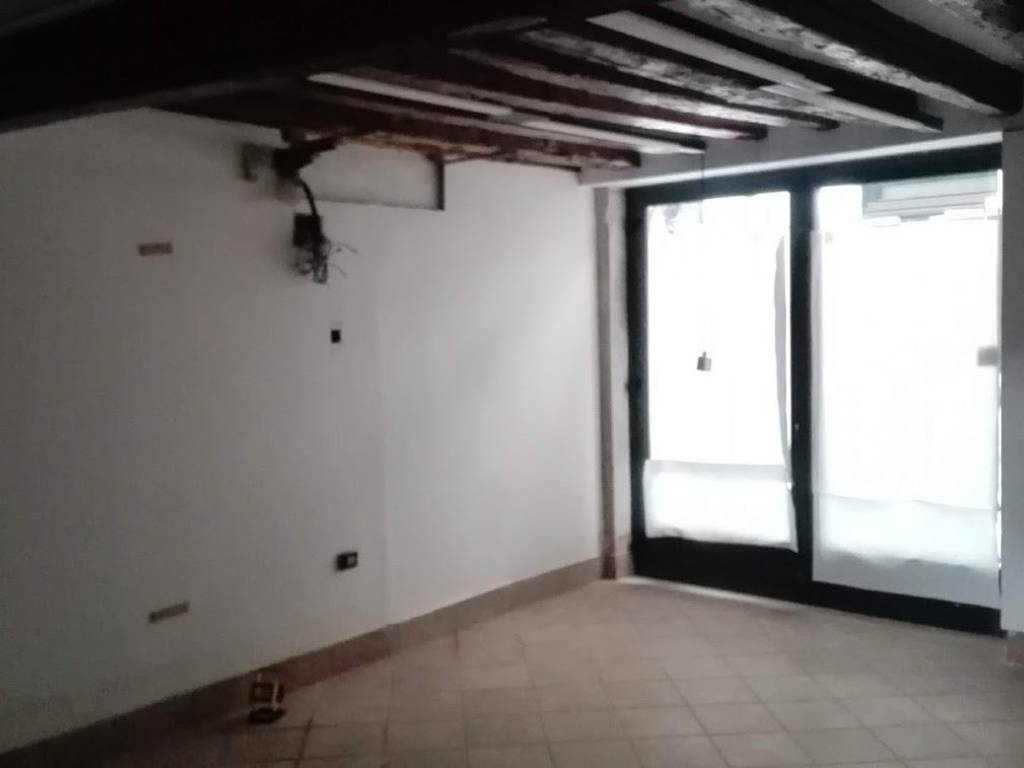 negozio in vendita a Venezia in zona Sestiere Santa Croce