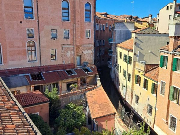 appartamento in vendita a Venezia in zona Sestiere Santa Croce
