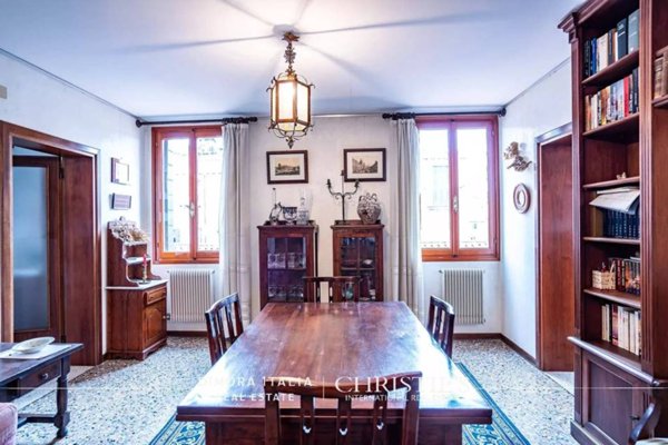 appartamento in vendita a Venezia in zona Sestiere Cannaregio
