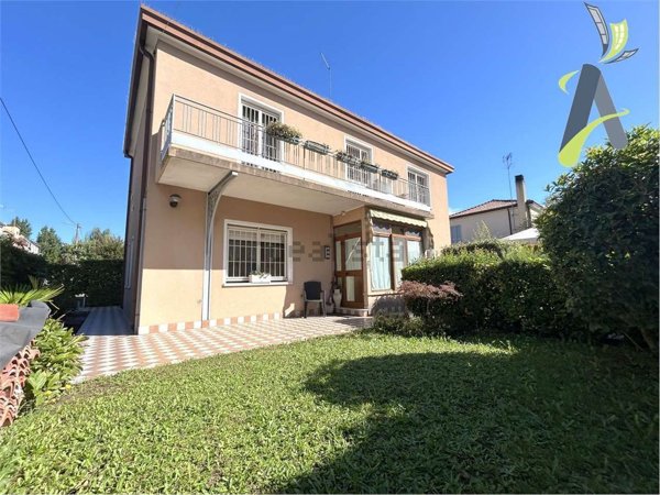 casa indipendente in vendita a Venezia in zona Marocco