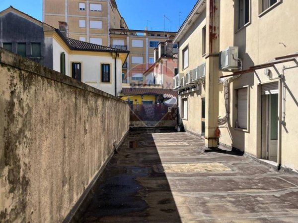 ufficio in vendita a Venezia in zona Marghera