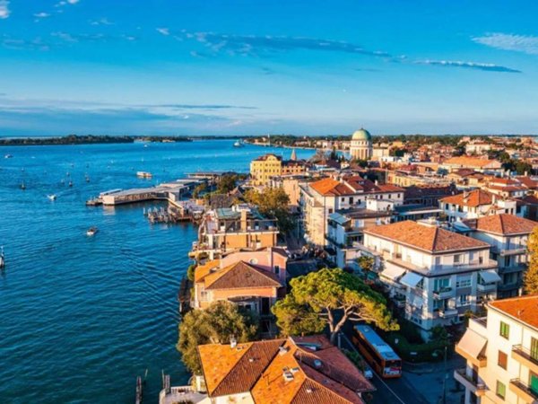 appartamento in vendita a Venezia in zona Lido di Venezia