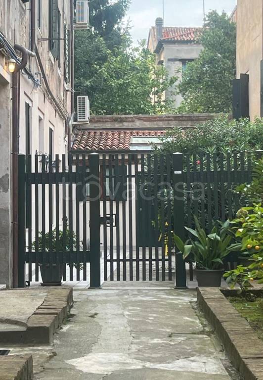appartamento in vendita a Venezia in zona Sestiere Dorsoduro