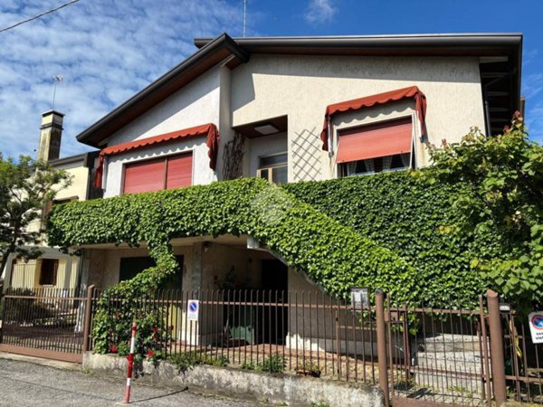 appartamento in vendita a Venezia in zona Mestre