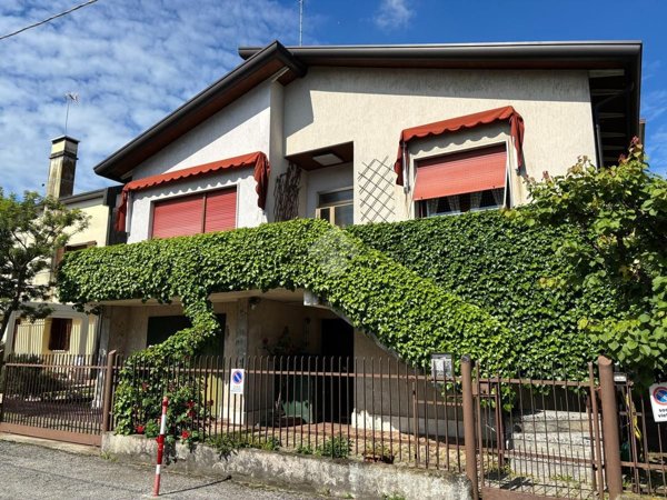appartamento in vendita a Venezia in zona Mestre
