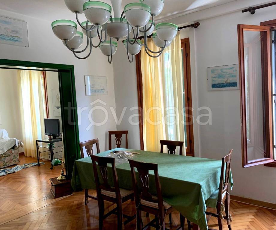 appartamento in vendita a Venezia in zona Lido di Venezia