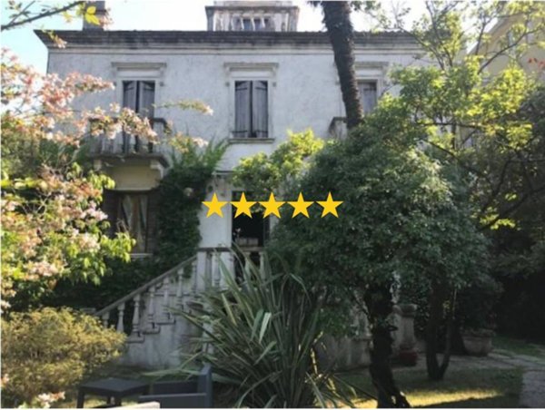 casa indipendente in vendita a Venezia in zona Lido di Venezia