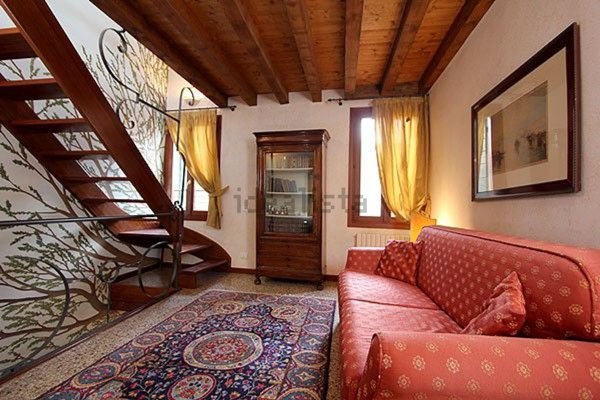 appartamento in vendita a Venezia in zona Sestiere Dorsoduro