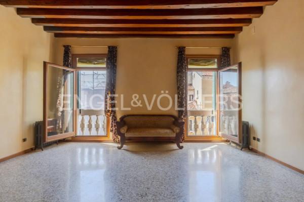 appartamento in vendita a Venezia in zona Sestiere Dorsoduro