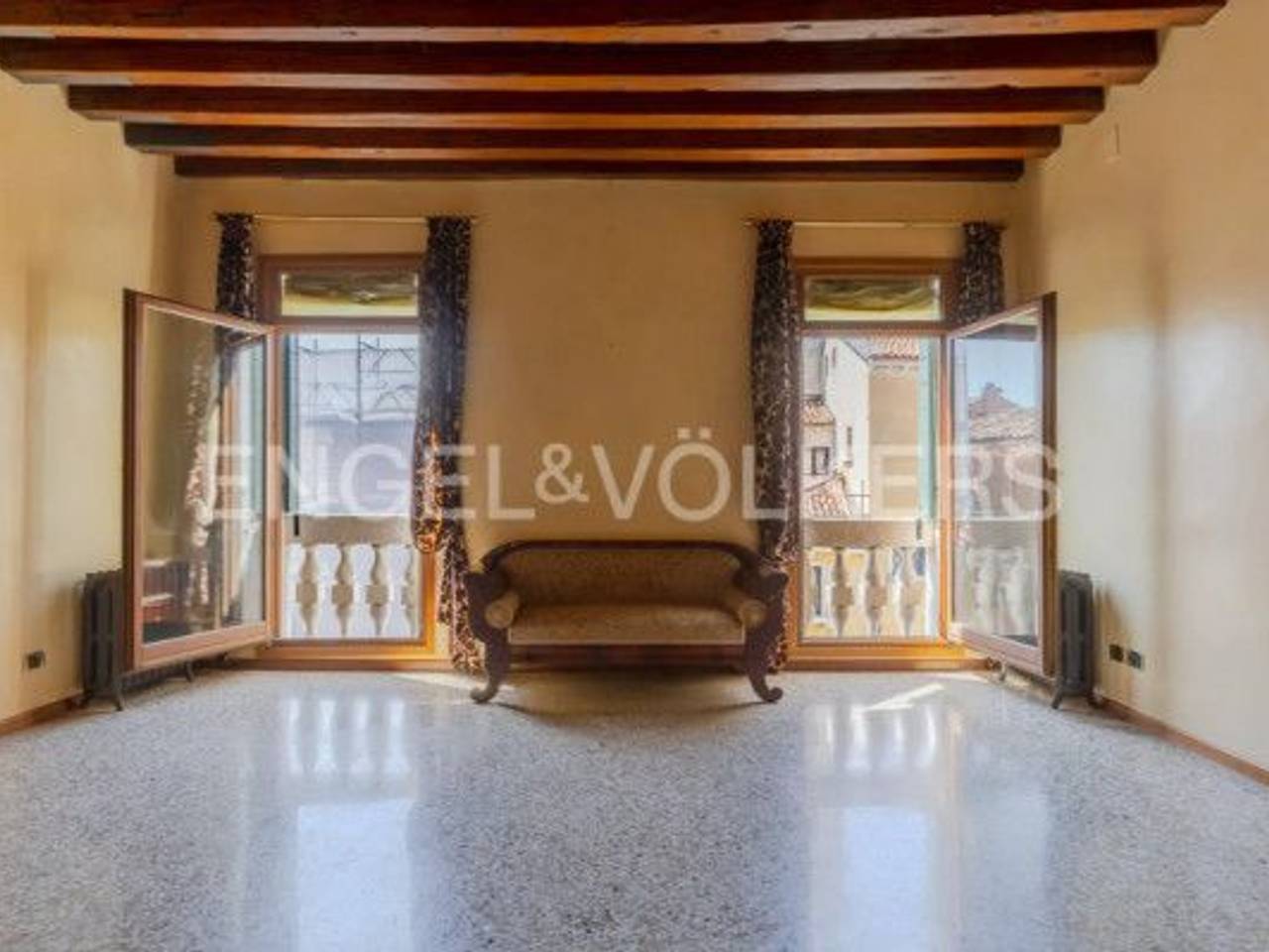 appartamento in vendita a Venezia in zona Sestiere Dorsoduro