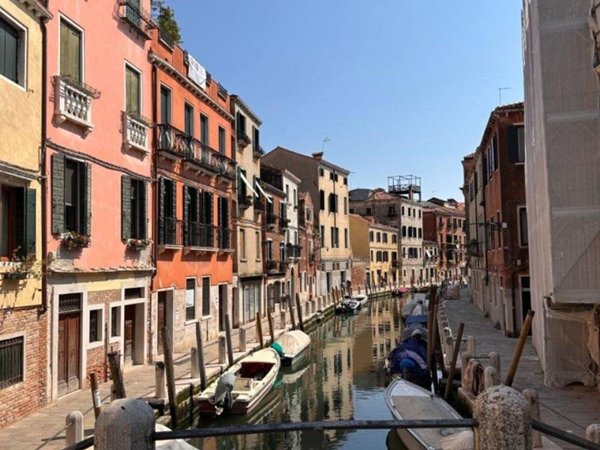 appartamento in vendita a Venezia in zona Sestiere Dorsoduro