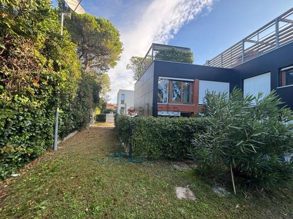 appartamento in vendita a Venezia in zona Lido di Venezia
