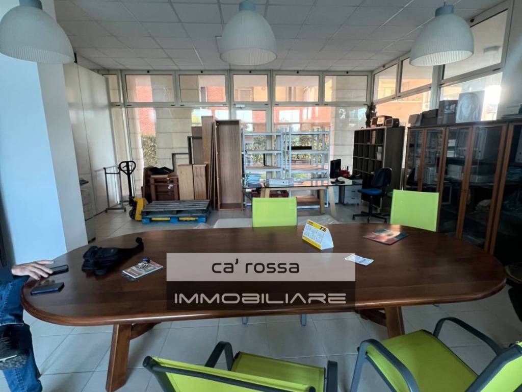 negozio in vendita a Venezia in zona Favaro Veneto