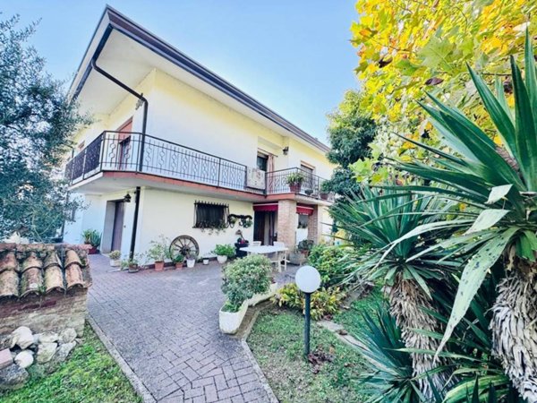 casa indipendente in vendita a Venezia in zona Favaro Veneto