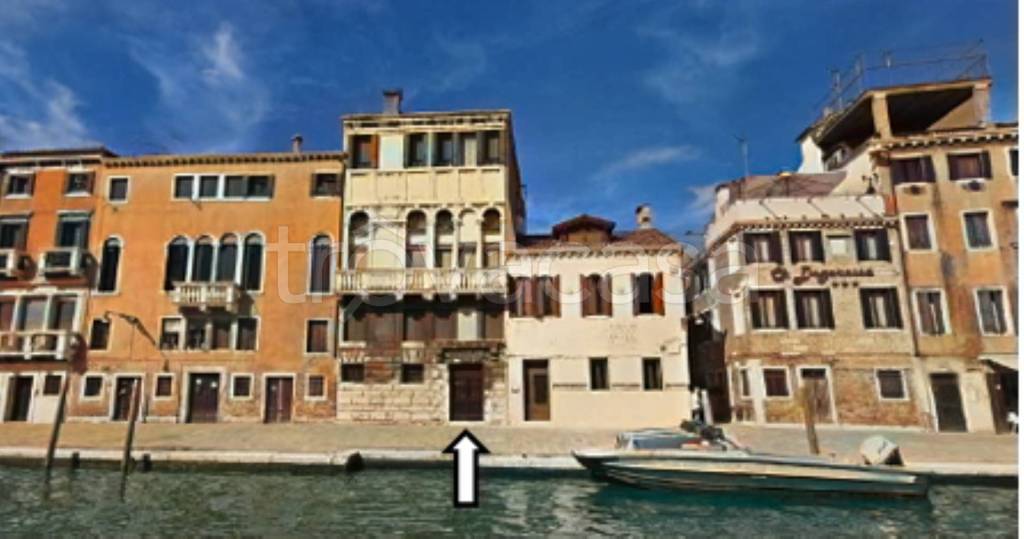 negozio in vendita a Venezia in zona Sestiere Cannaregio