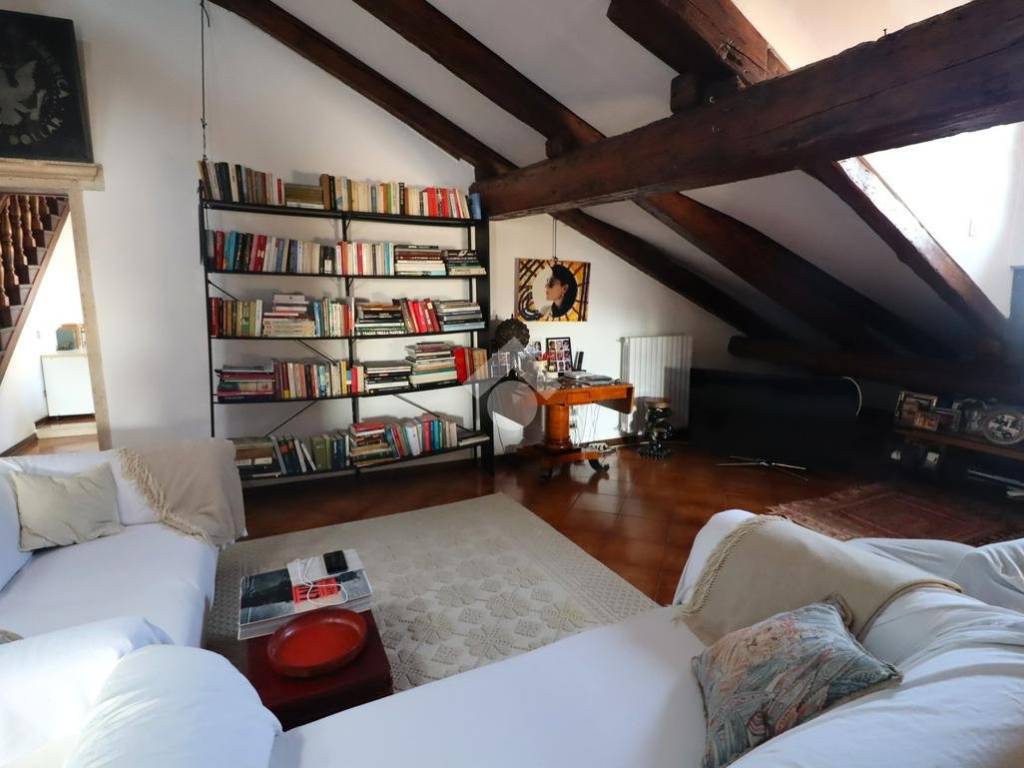 appartamento in vendita a Venezia in zona Sestiere Cannaregio