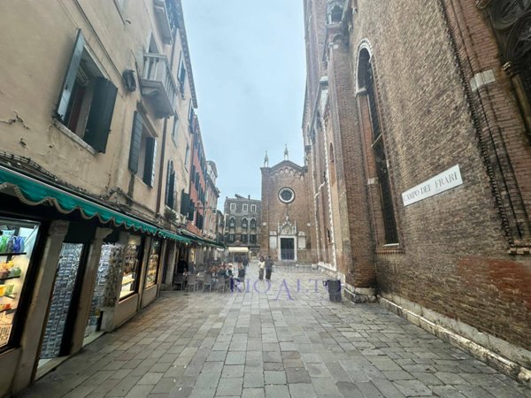 appartamento in vendita a Venezia in zona Sestiere San Polo