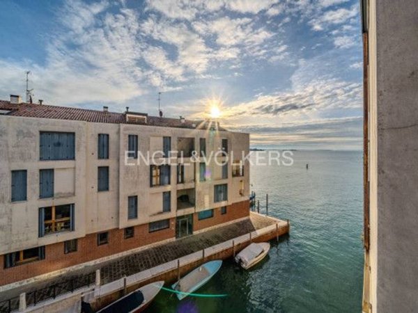 appartamento in vendita a Venezia in zona Giudecca