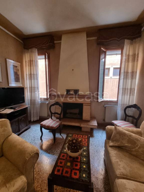 appartamento in vendita a Venezia in zona Sestiere Santa Croce