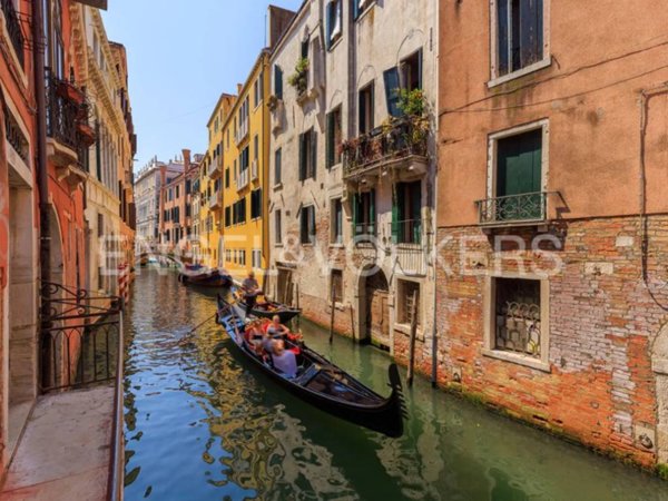 appartamento in vendita a Venezia in zona Sestiere Castello