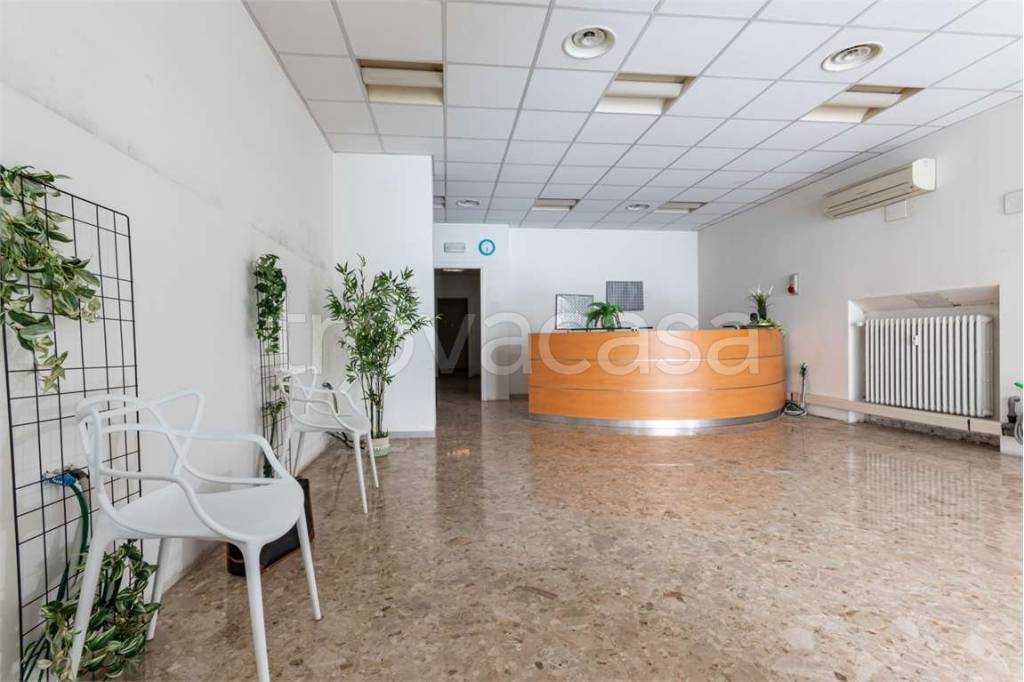 negozio in vendita a Venezia in zona Mestre