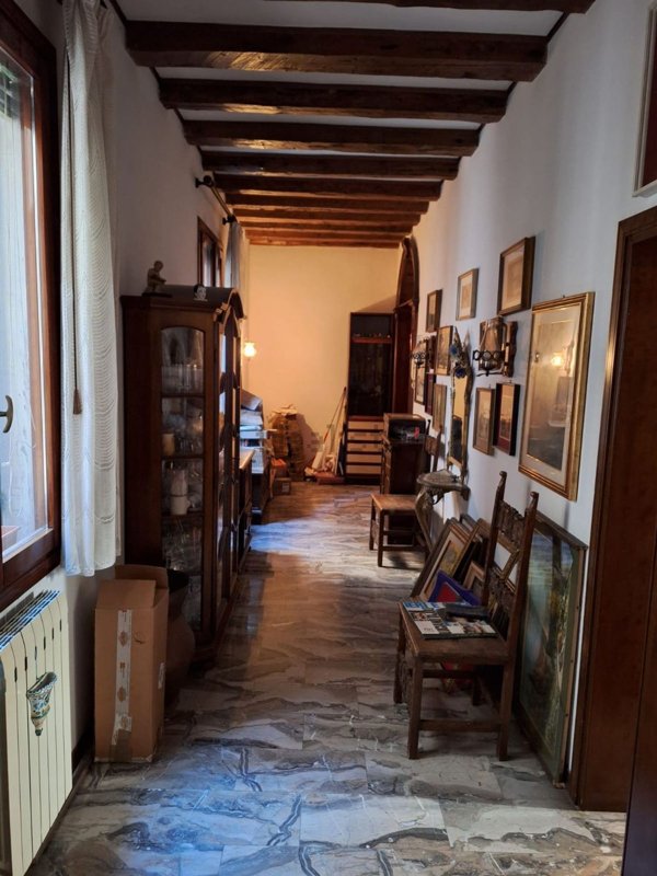 appartamento in vendita a Venezia in zona Sestiere Santa Croce