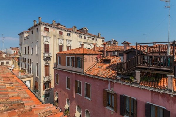 appartamento in vendita a Venezia in zona Sestiere Santa Croce