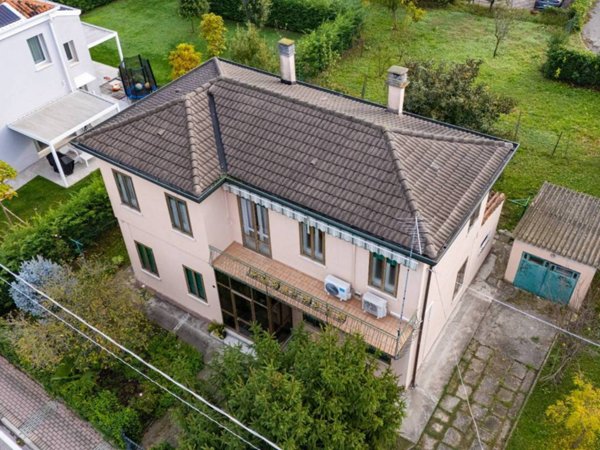 casa indipendente in vendita a Venezia in zona Mestre