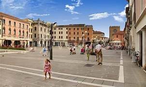 negozio in vendita a Venezia in zona Mestre