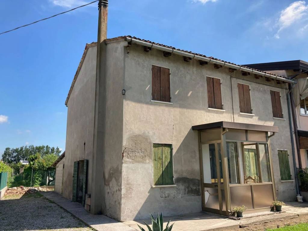 casa indipendente in vendita a Venezia in zona Trivignano