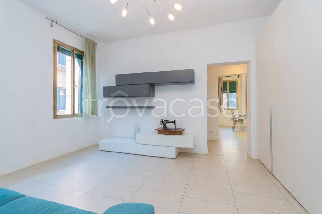 appartamento in vendita a Venezia in zona Lido di Venezia