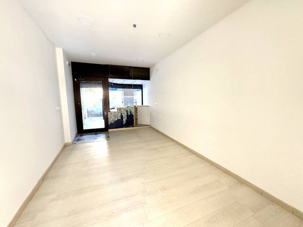 negozio in vendita a Venezia in zona Marghera