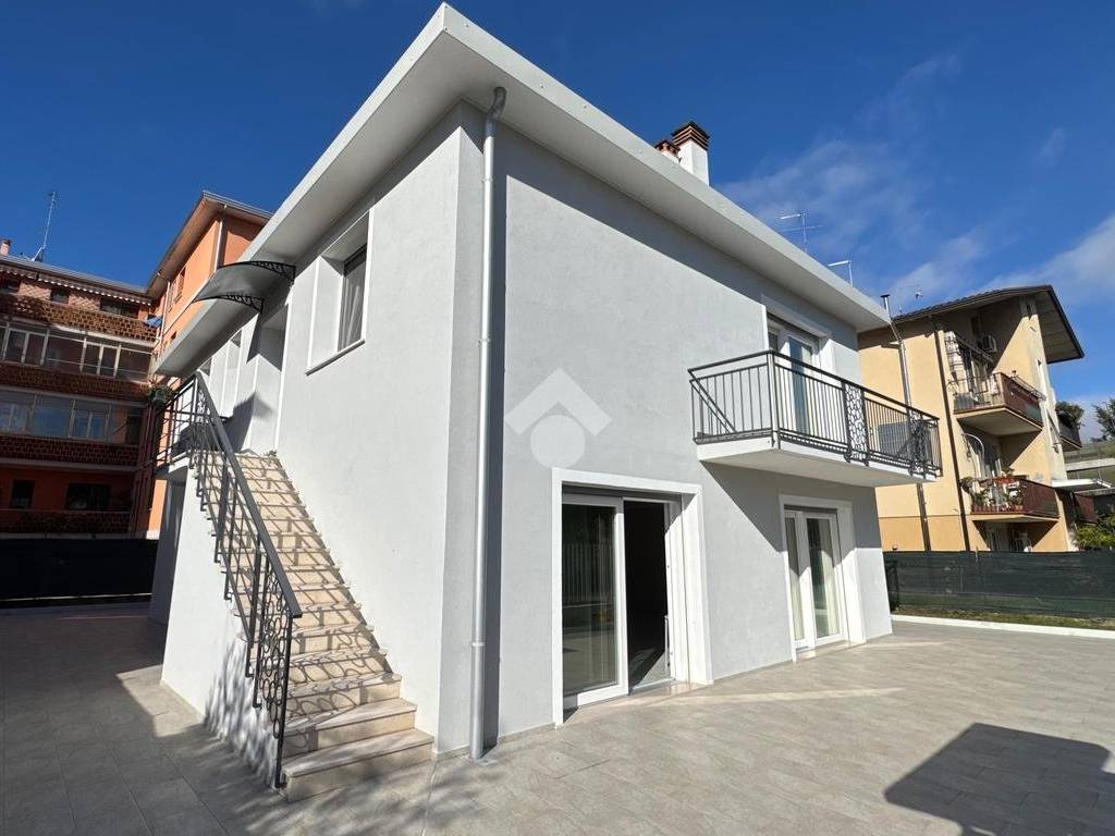 casa indipendente in vendita a Venezia in zona Mestre