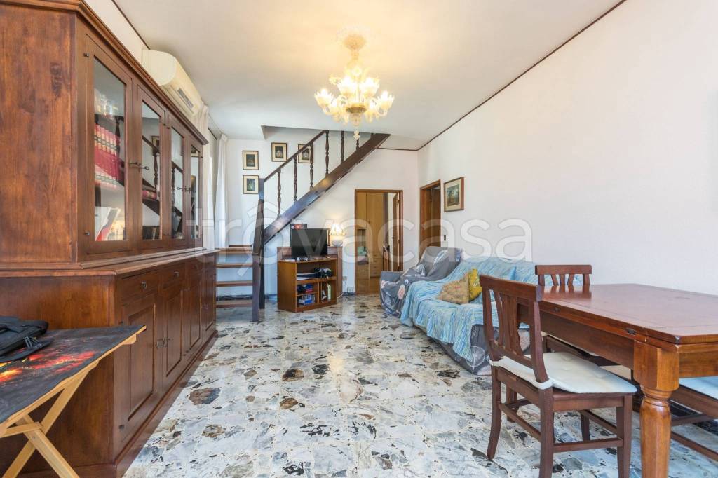 casa indipendente in vendita a Venezia in zona Lido di Venezia