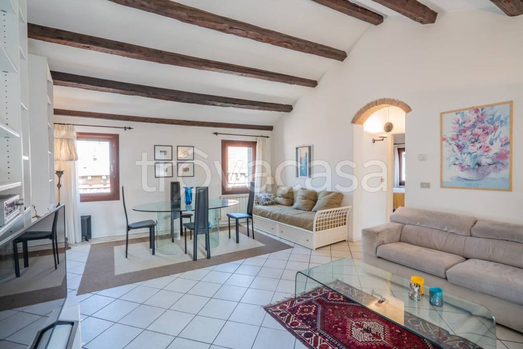 appartamento in vendita a Venezia in zona Murano