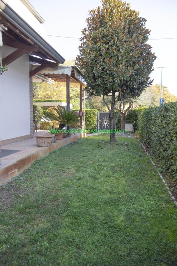 casa indipendente in vendita a Venezia in zona Favaro Veneto