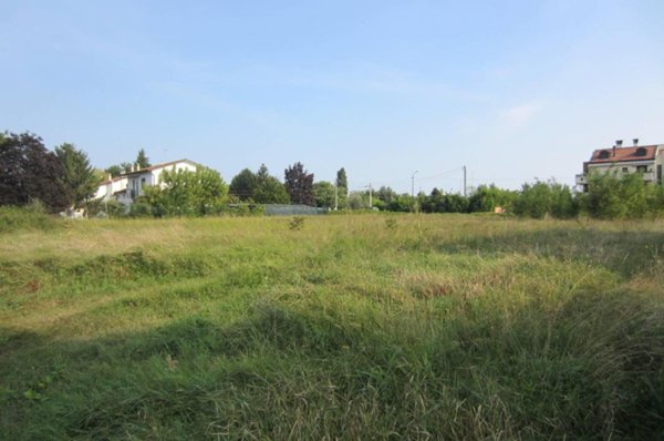 negozio in vendita a Venezia in zona Favaro Veneto