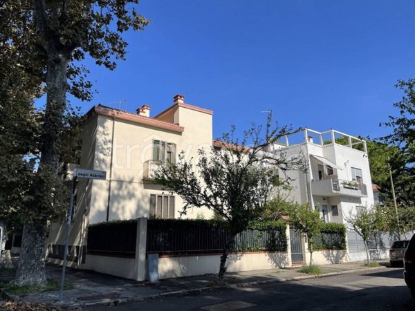 casa indipendente in vendita a Venezia in zona Lido di Venezia