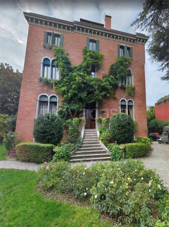 casa indipendente in vendita a Venezia in zona Lido di Venezia