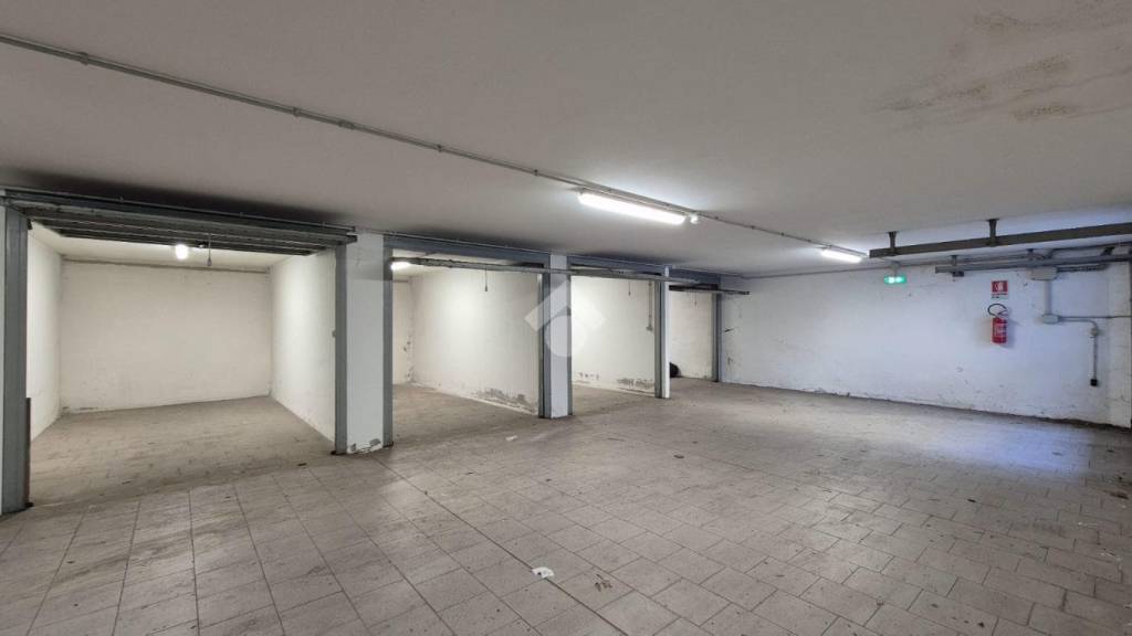 negozio in vendita a Venezia in zona Mestre