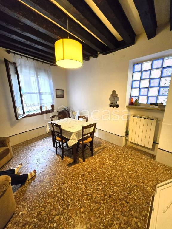 appartamento in vendita a Venezia in zona Sestiere Cannaregio