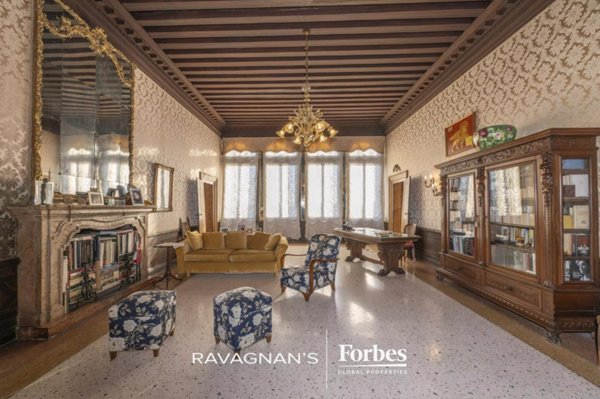 appartamento in vendita a Venezia in zona Sestiere Dorsoduro